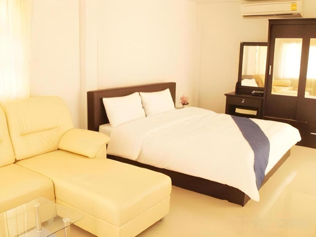 Plaifah Resort Ubon Song Khon Exteriör bild