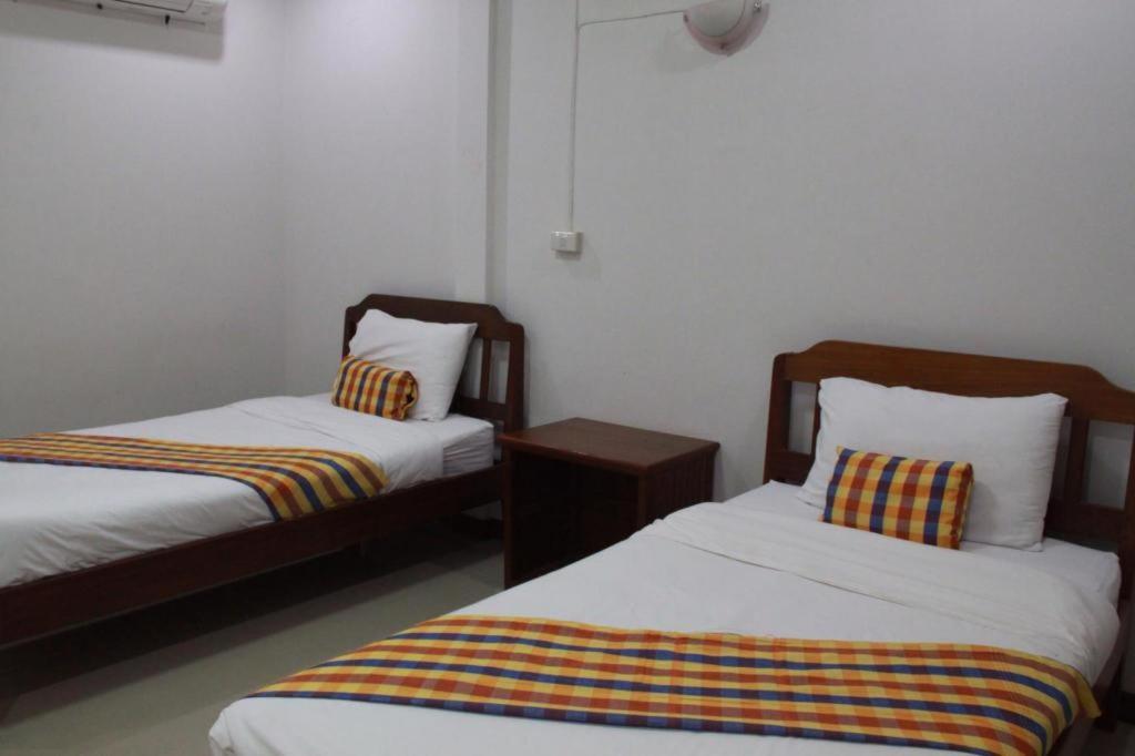 Plaifah Resort Ubon Song Khon Exteriör bild