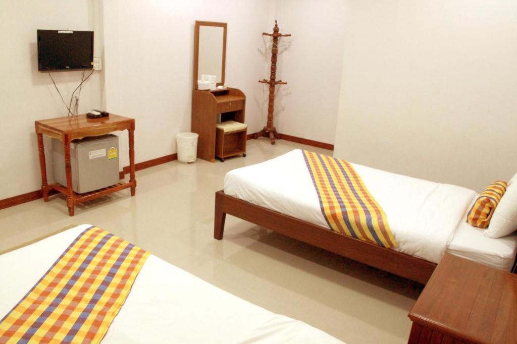 Plaifah Resort Ubon Song Khon Exteriör bild