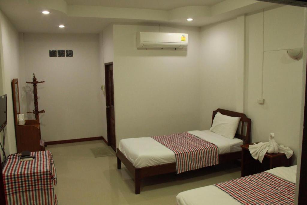 Plaifah Resort Ubon Song Khon Exteriör bild