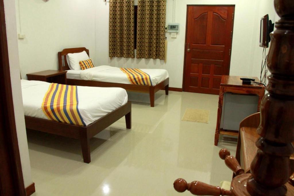 Plaifah Resort Ubon Song Khon Exteriör bild