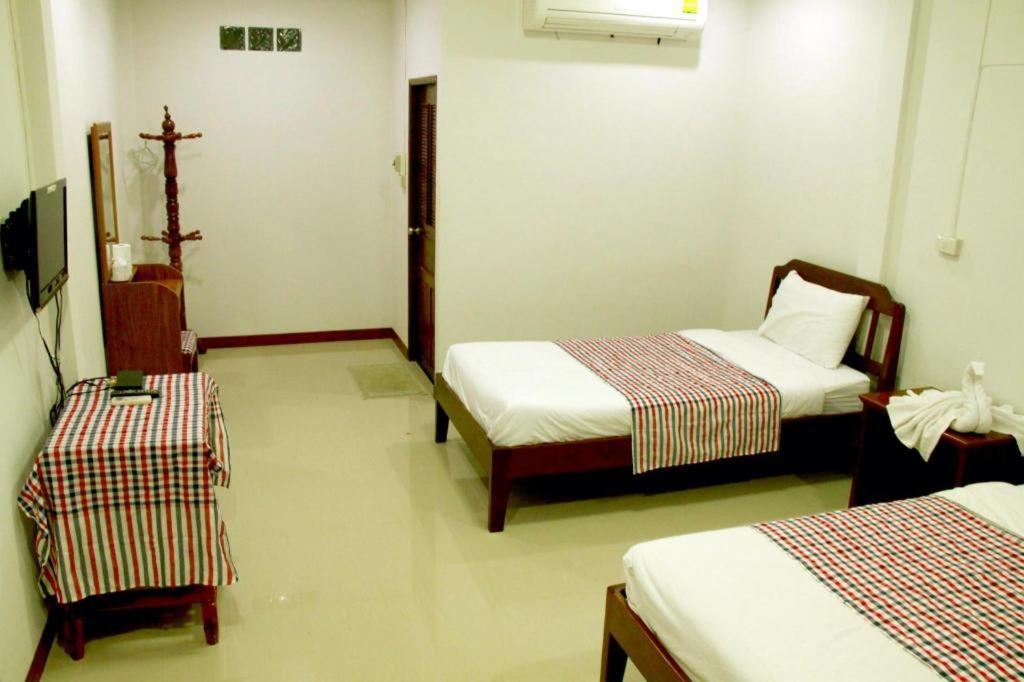 Plaifah Resort Ubon Song Khon Exteriör bild