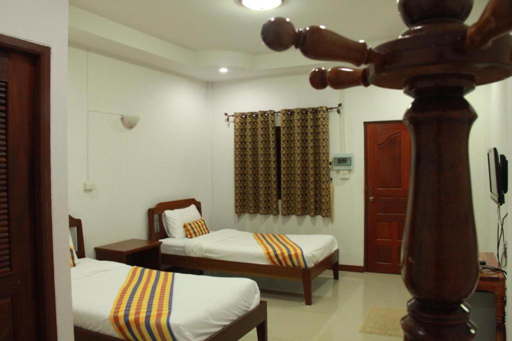 Plaifah Resort Ubon Song Khon Exteriör bild