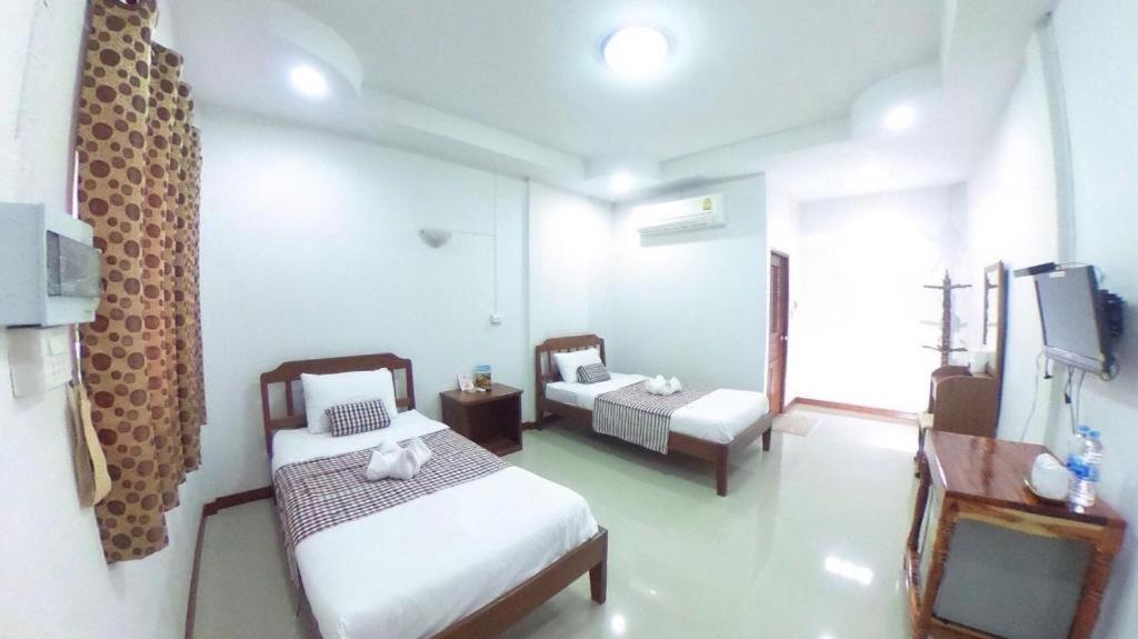 Plaifah Resort Ubon Song Khon Exteriör bild