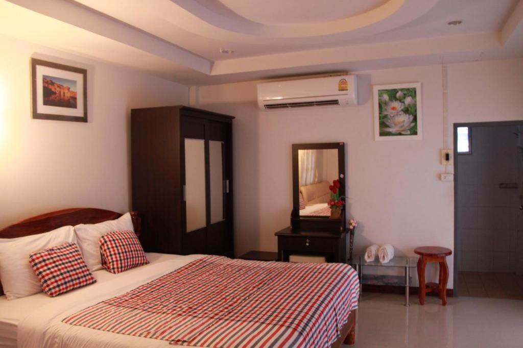 Plaifah Resort Ubon Song Khon Exteriör bild